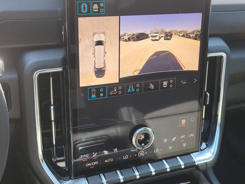 New 2026 GMC Yukon XL Denali w/ Denali Reserve Package image 12