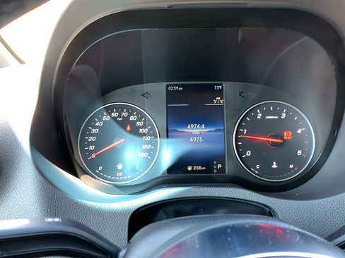 Used 2025 Mercedes-Benz Sprinter 2500 image 9
