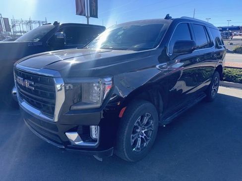 Used 2021 GMC Yukon SLE image 1