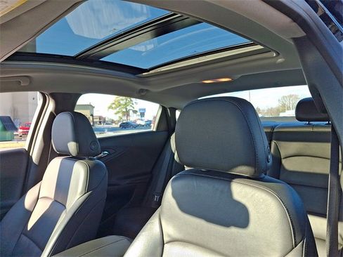 Used 2024 Chevrolet Malibu LT image 13