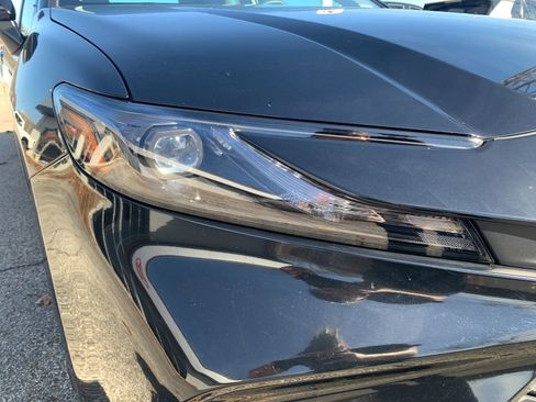 Used 2025 Toyota Camry LE w/ Convenience Package image 33