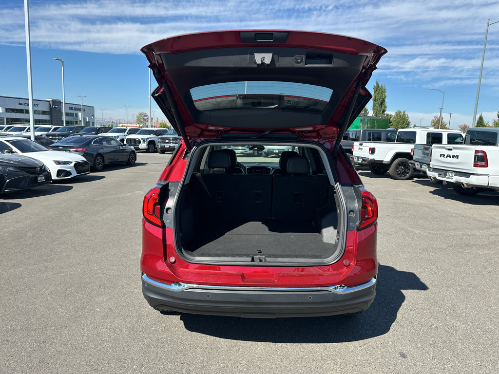 Used 2021 GMC Terrain SLT w/ Infotainment Package II AWD/4WD image 14