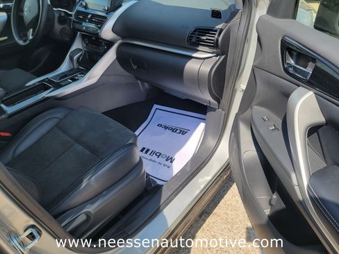 Used 2024 Mitsubishi Eclipse Cross SE image 9