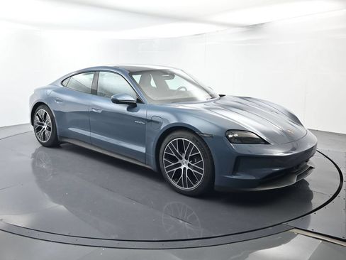 Certified 2025 Porsche Taycan AWD/4WD image 17