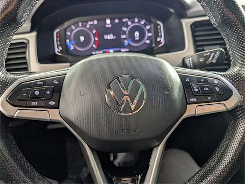 Used 2020 Volkswagen Atlas Cross Sport SEL R-Line image 27