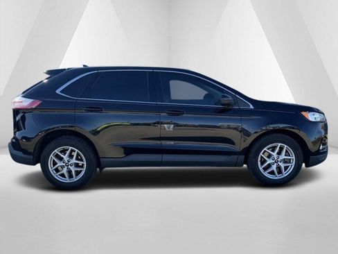Used 2021 Ford Edge SEL image 8