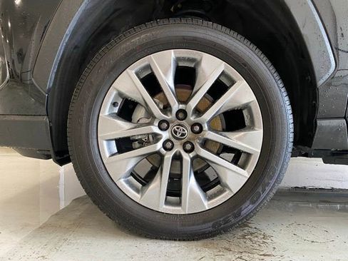 Used 2025 Toyota RAV4 XLE Premium w/ Weather Package AWD/4WD image 4