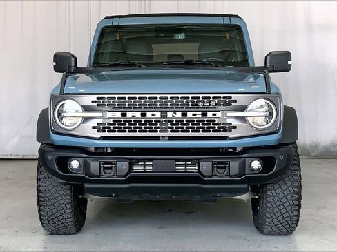 Used 2023 Ford Bronco Badlands w/ Sasquatch Package image 2