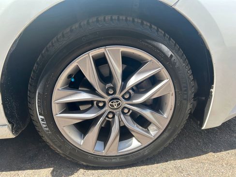 Used 2021 Toyota Avalon XLE image 47