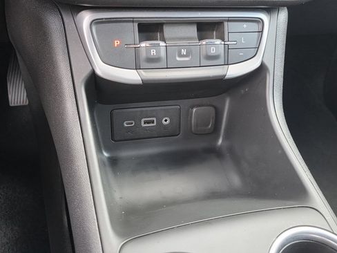 Used 2022 GMC Terrain SLE FWD image 20