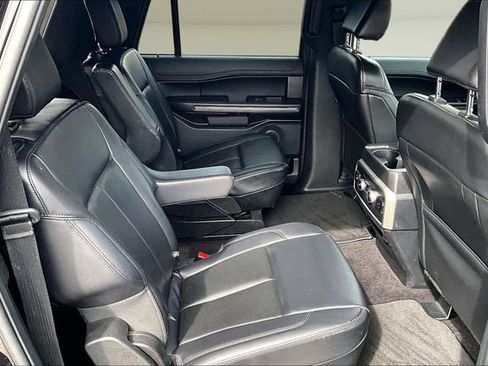 Used 2021 Ford Expedition Max XLT image 25