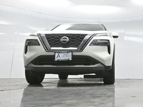 Used 2023 Nissan Rogue SV image 59