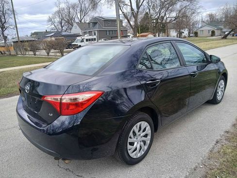 Used 2017 Toyota Corolla LE image 6