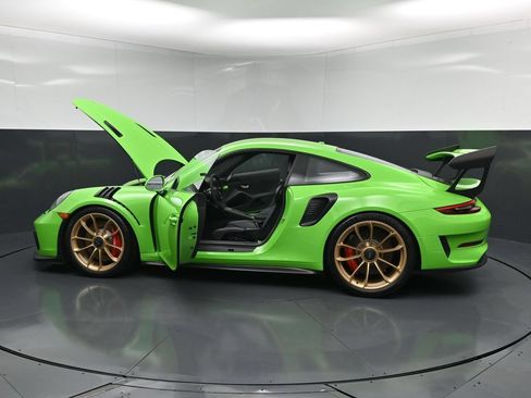 Used 2019 Porsche 911 GT3 RS w/ Light Design Package RWD image 34