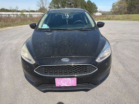 Used 2017 Ford Focus S image 4