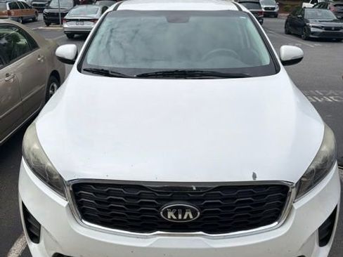 Used 2019 Kia Sorento AWD V6 image 1