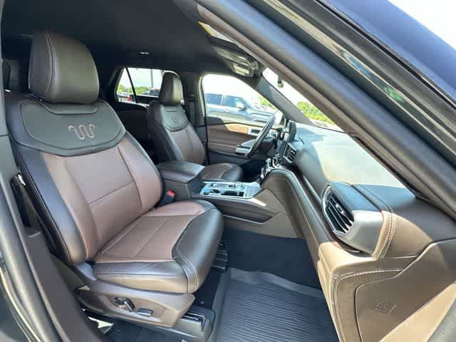 Used 2023 Ford Explorer King Ranch w/ Technology Package AWD/4WD image 23