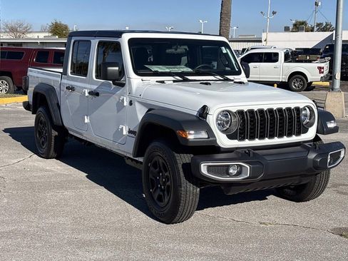 New 2026 Jeep Gladiator Sport image 7