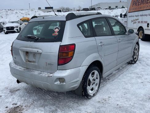 Used 2006 Pontiac Vibe AWD w/ Sun And Sound Package image 14