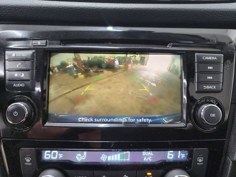 Used 2020 Nissan Rogue SV AWD/4WD image 19