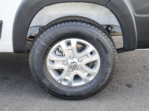 New 2026 RAM ProMaster 1500 w/ Quick Order Package 22G SLT image 10