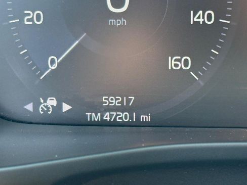Used 2019 Volvo XC40 T5 Momentum AWD/4WD image 22