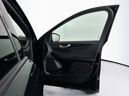 Used 2024 Ford Escape ST-Line image 32