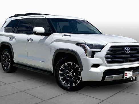 Used 2023 Toyota Sequoia Limited RWD image 3