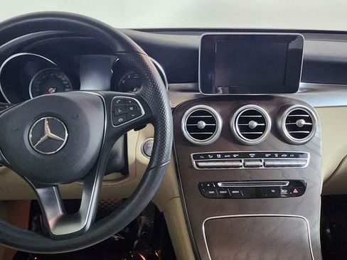 Used 2019 Mercedes-Benz GLC 350e 4MATIC image 27