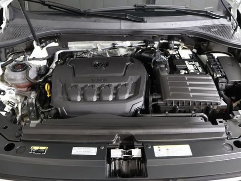 Used 2024 Volkswagen Tiguan SE R-Line AWD/4WD image 22