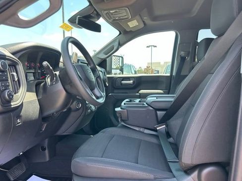 New 2026 Chevrolet Silverado 2500 Custom w/ Custom Value Package AWD/4WD image 15