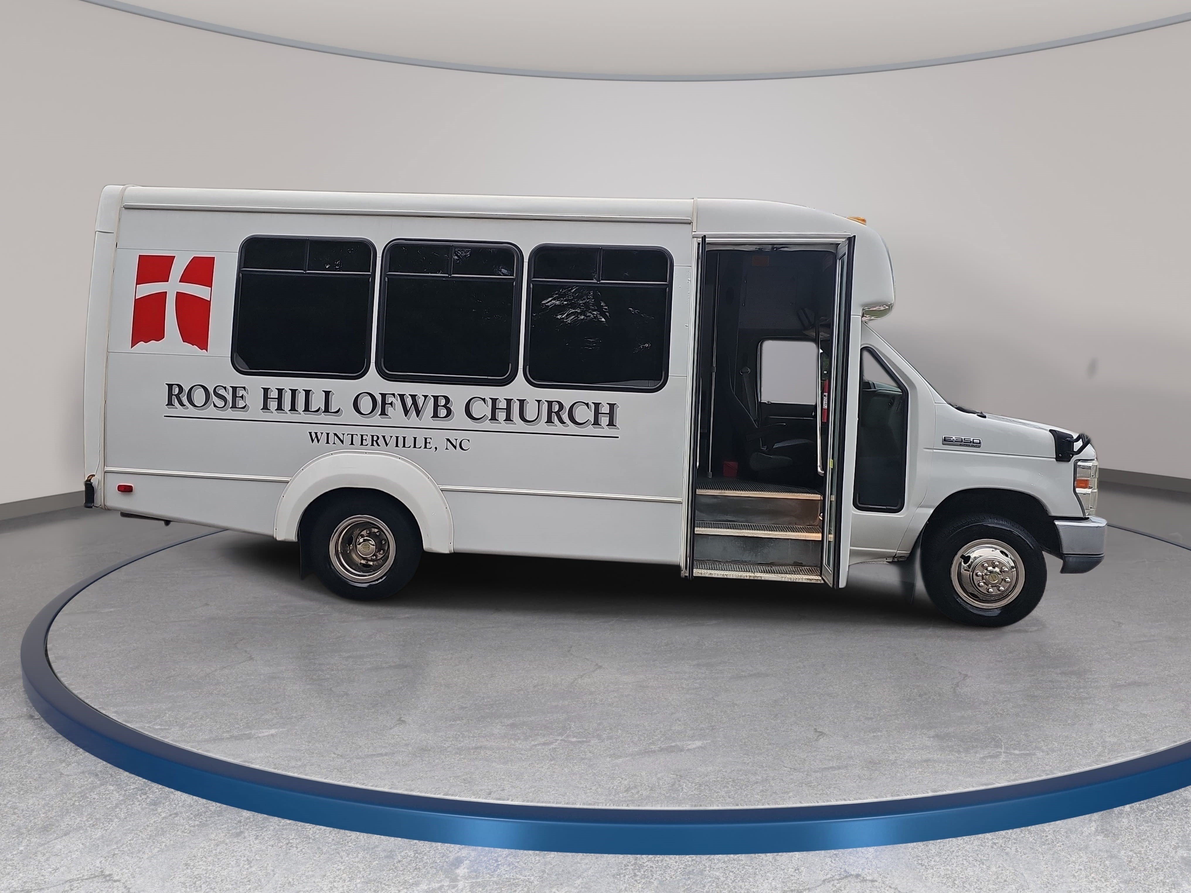 Used 2015 Ford E-350 and Econoline 350 Super Duty w/ Shuttle Bus Prep Package RWD image 4