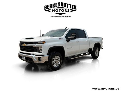 Used 2024 Chevrolet Silverado 2500 LT AWD/4WD image 7