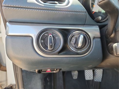 Used 2021 Porsche 718 Cayman Base image 20