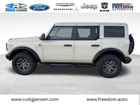 New 2025 Ford Bronco Badlands AWD/4WD image 3