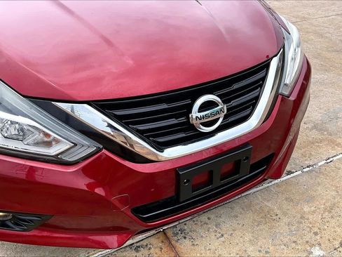 Used 2018 Nissan Altima 2.5 SV w/ 2.5 SV Technology Package FWD image 28