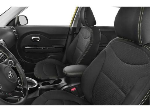 Used 2015 Kia Soul FWD image 12