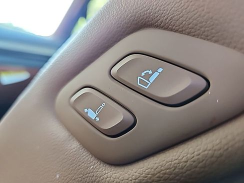 Certified 2026 Genesis GV80 3.5T Advanced AWD/4WD image 32