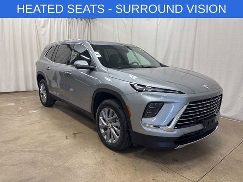 Used 2025 Buick Enclave Preferred image 1