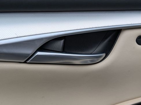 Used 2019 INFINITI QX50 Essential w/ Premium Heat Package image 13