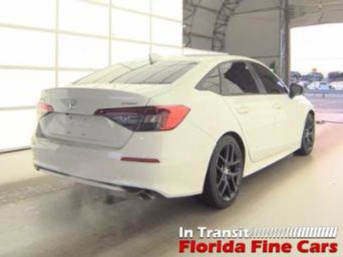 Used 2023 Honda Civic Sport image 3