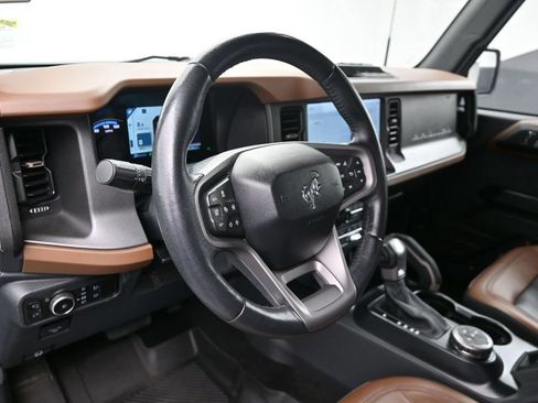Used 2024 Ford Bronco Outer Banks AWD/4WD image 21