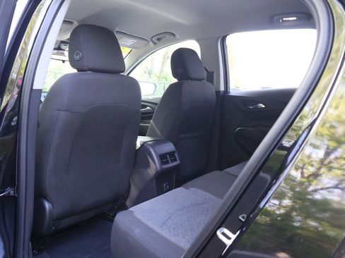 Used 2023 Chevrolet Equinox LT AWD/4WD image 46