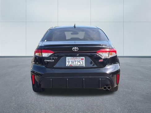 Used 2024 Toyota Corolla SE w/ SE Premium Package FWD image 5