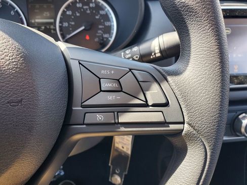 Used 2025 Nissan Versa S w/ Trunk Package image 24