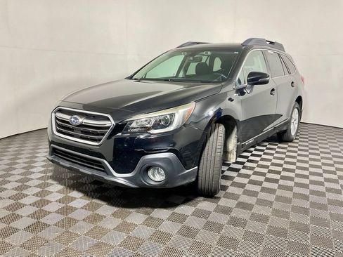 Used 2019 Subaru Outback 2.5i Premium w/ Popular Package #2 AWD/4WD image 2