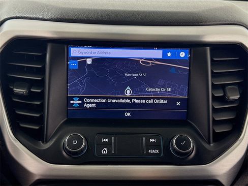 Used 2023 GMC Acadia SLE w/ Driver Convenience Package image 13