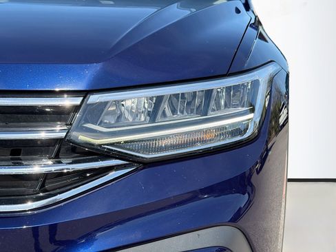 Used 2022 Volkswagen Tiguan SE image 10