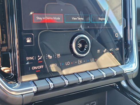New 2026 GMC Yukon XL Elevation w/ Elevation Premium Package AWD/4WD image 18