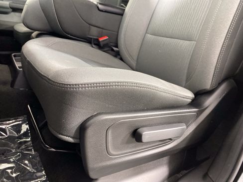 Used 2023 RAM 1500 Big Horn AWD/4WD image 16